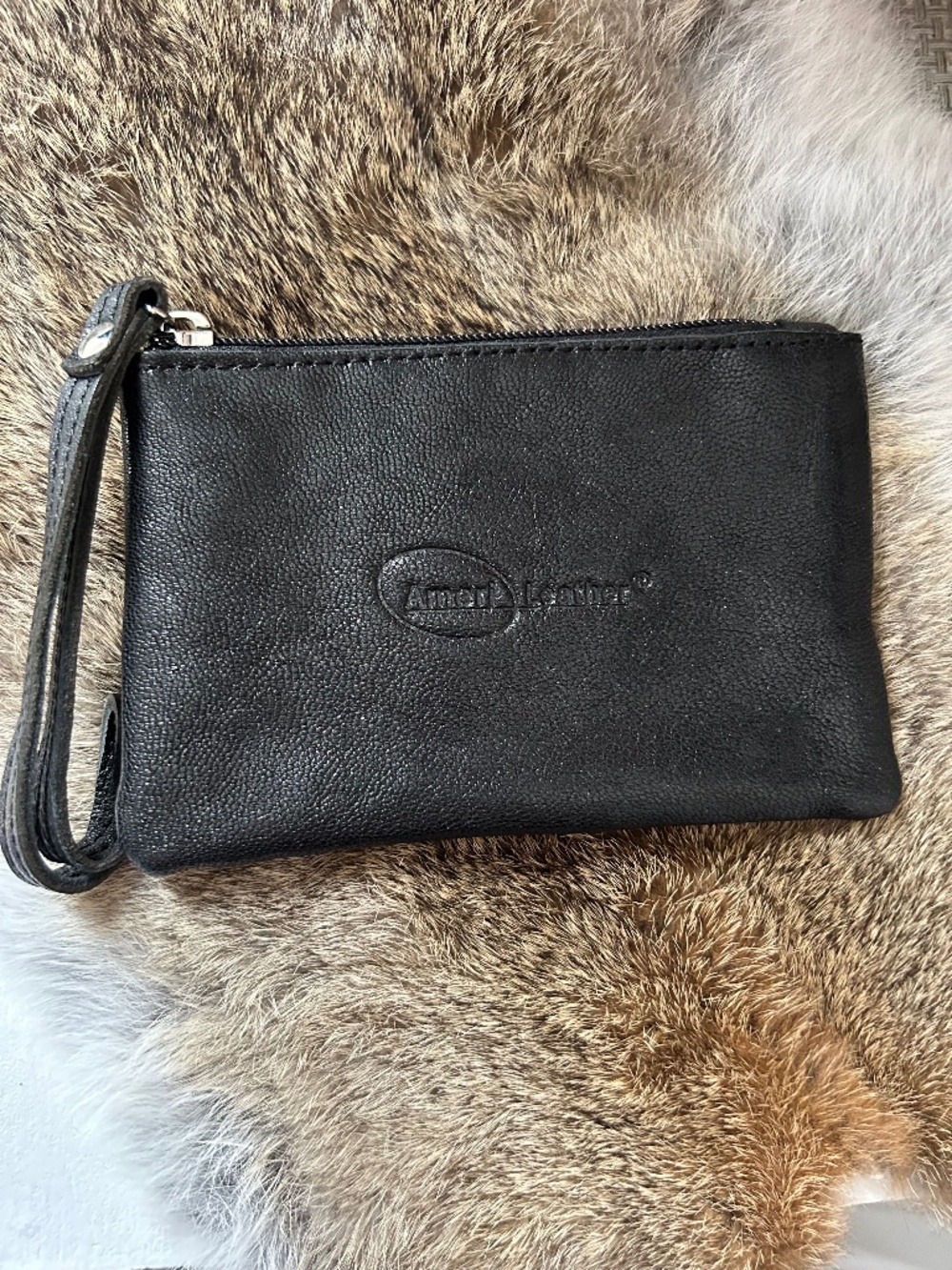 Leather pouch by AmeriLeather. NEW